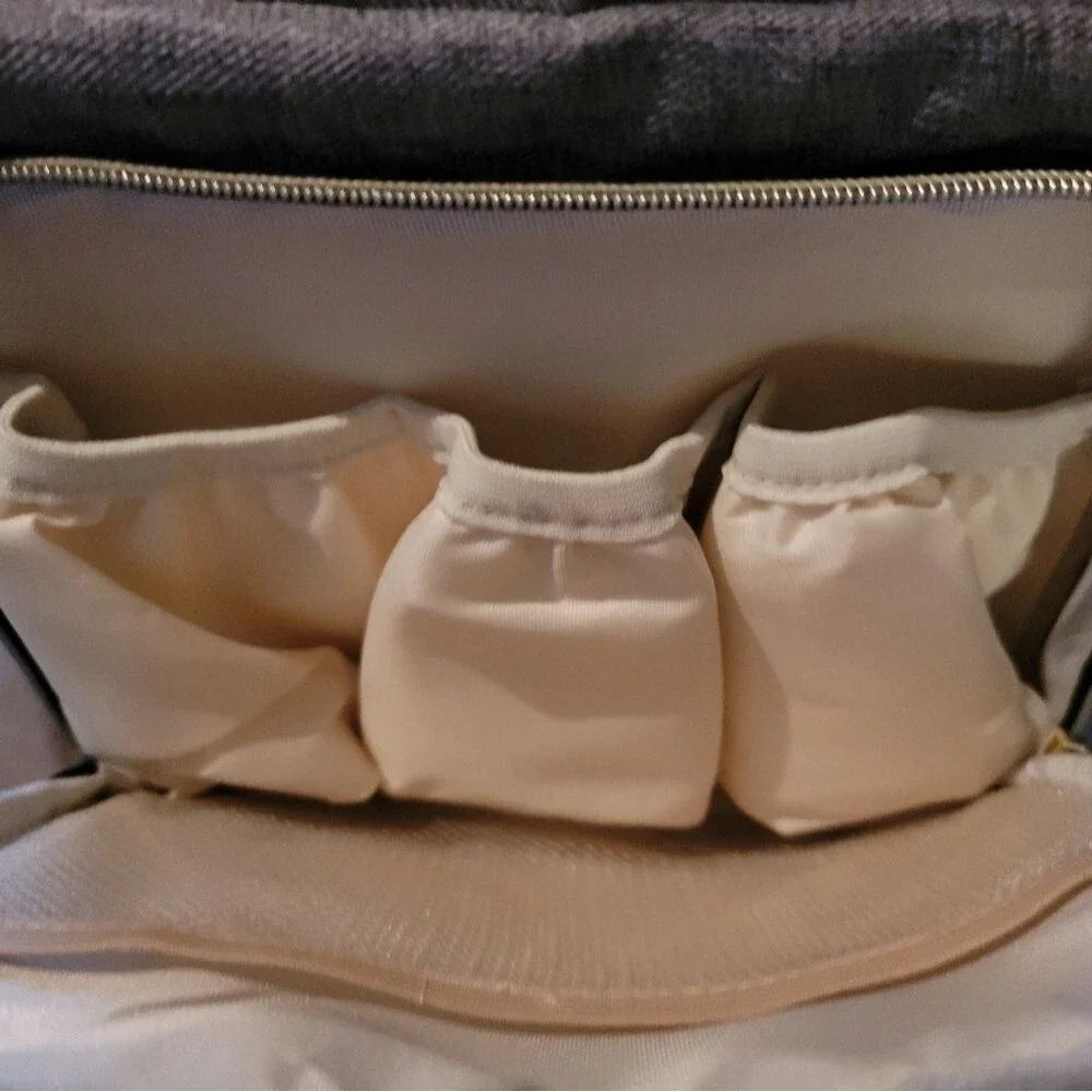 HaloVa multi-functional diaper bag backpack.